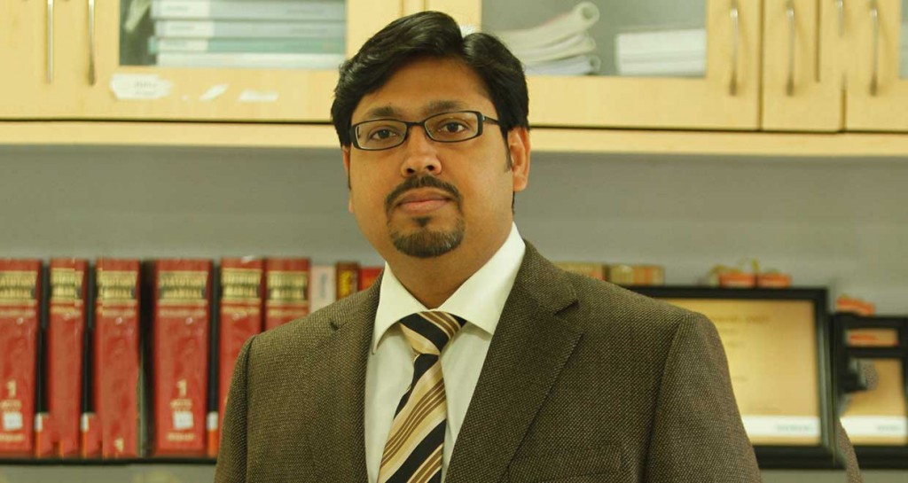 Saugata Chakravarty, General Counsel, Siemens South Asia, on experience as lawfirmite v. legal counsel