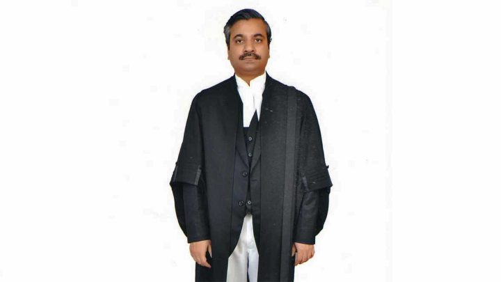 Huzefa Ahmadi, Senior Advocate, Supreme Court, on an illustrious career in litigation and work experience at Magic Circle