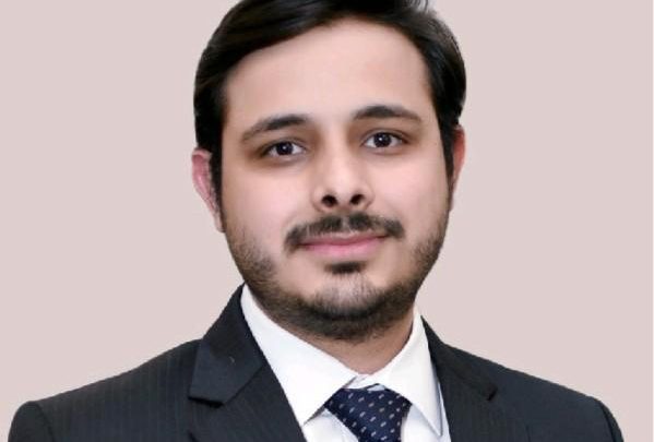 &#8220;Success in law is not just about individual achievements but also about working together and lifting each other.&#8221; &#8211; Aviral Kapoor, Co-founder &#038; Partner at Alagh &#038; Kapoor Law Offices