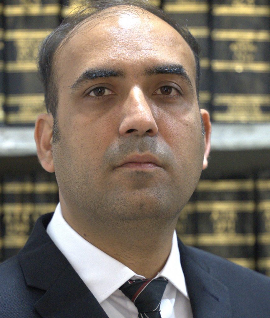 “The major problem that multi-million dollar companies face while entering India to expand is choosing the wrong shareholding structure and wrong business structure delaying the corporate compliances and inviting various penalties”- Nipun Khanna, Founder, Startup Solicitors LLP