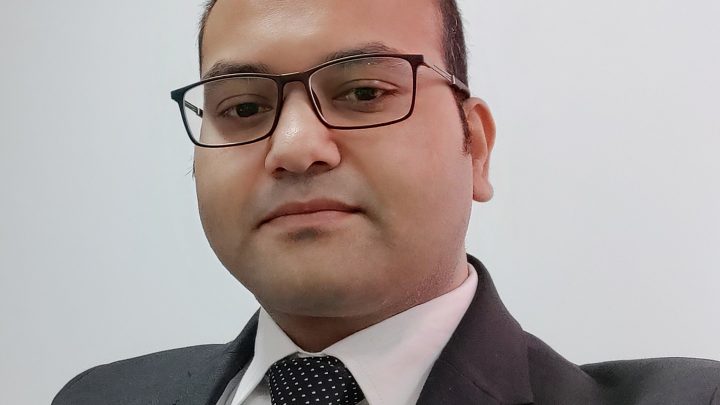 &#8220;My journey has been one from experiment to passion. As a business lawyer, it&#8217;s not just about saying &#8216;yes&#8217; or &#8216;no&#8217;—it&#8217;s about providing solutions that operate in the best interest of the business, while also mitigating risks.&#8221; &#8211; Puneet Vyas, Lead Legal Counsel at Hitachi Energy