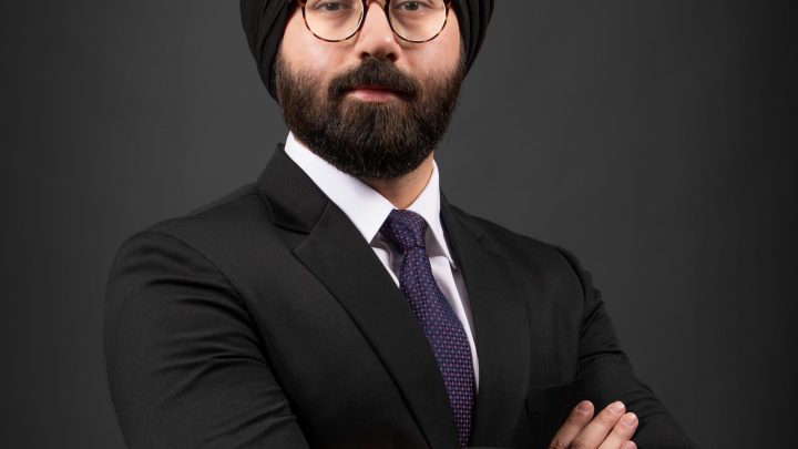 “Start with substance before specialisation. If you master the fundamentals, then transferring those learnings and skills to a specialisation such as international arbitration becomes easy.” – Satjit Singh Chhabra, Senior Associate at Khaitan & Co.